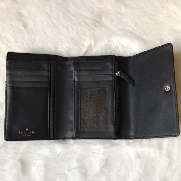 Kate spade trifold wallet - Picture 4 of 10